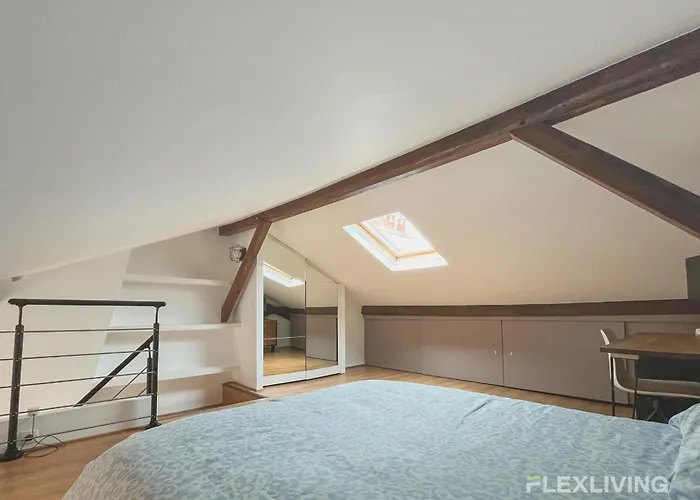 Flexliving - One Bedroom With Balcony - Apartamento Paris